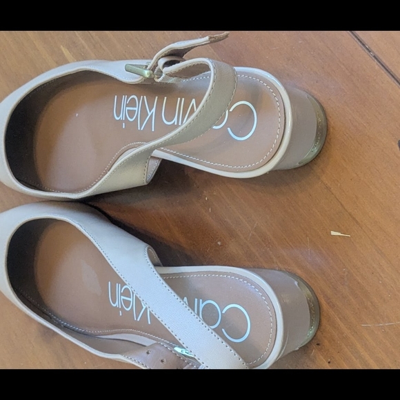 Calvin Klein Tan Slingback Pumps Pointed Toe Block Heel Nude Career Shoes Size 9 - Picture 4 of 11